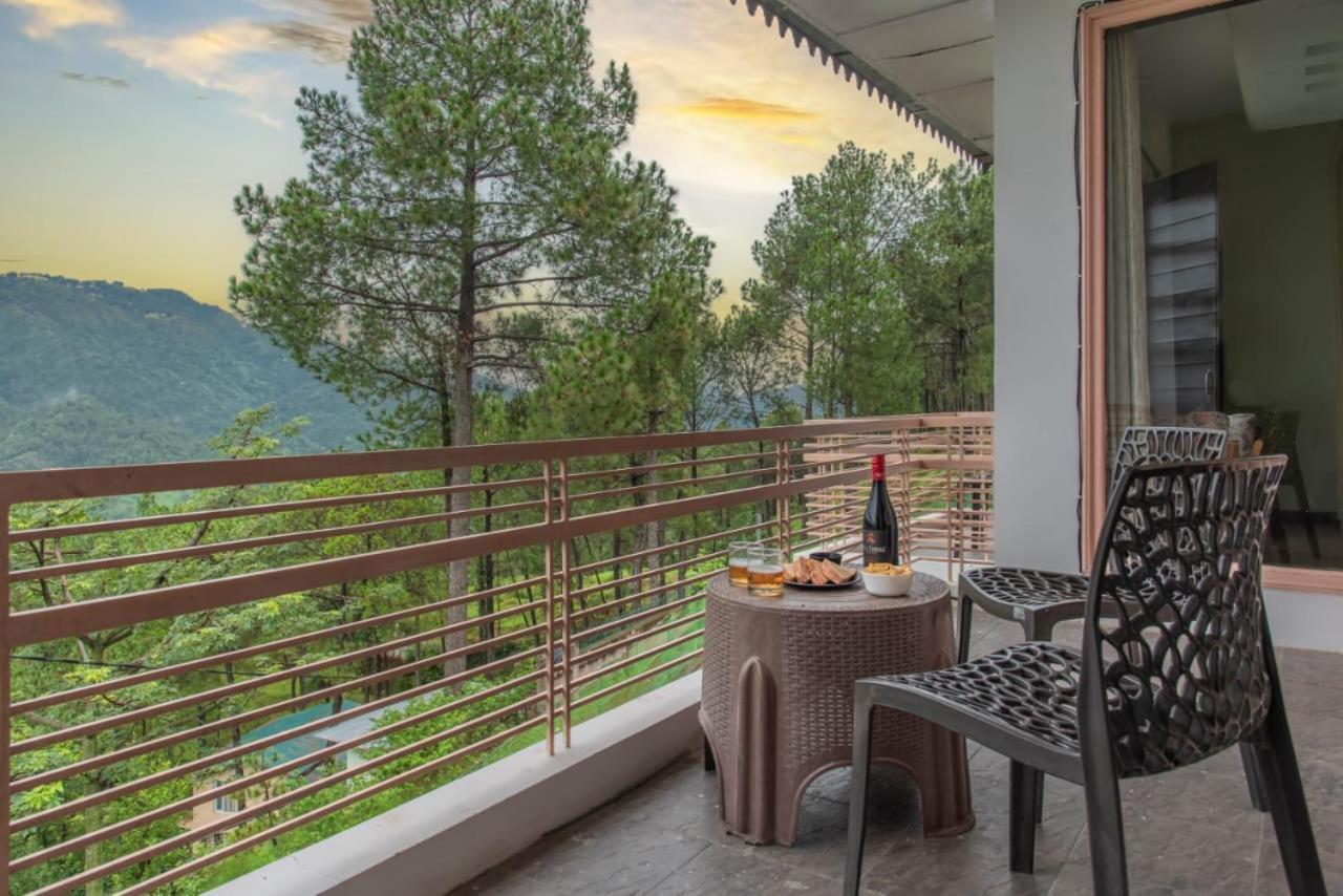 Host Jatin Kasauli Pine Villa 7Oi827O7O3 Exterior photo